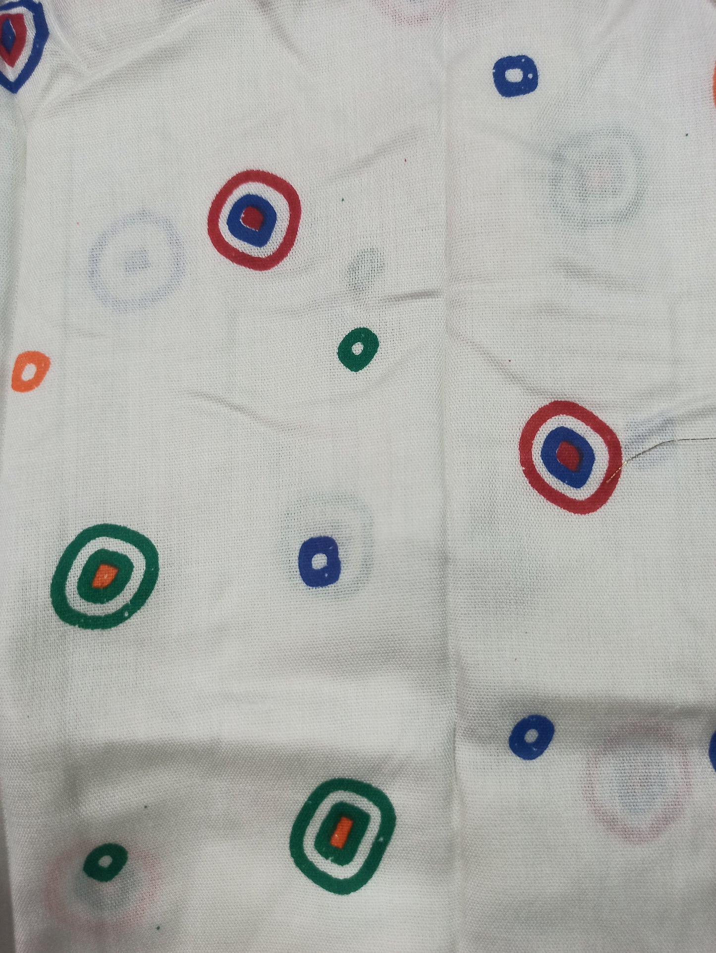 Traditional White Cotton Scarf with Multicolor Circular Print – Soft & Elegant
