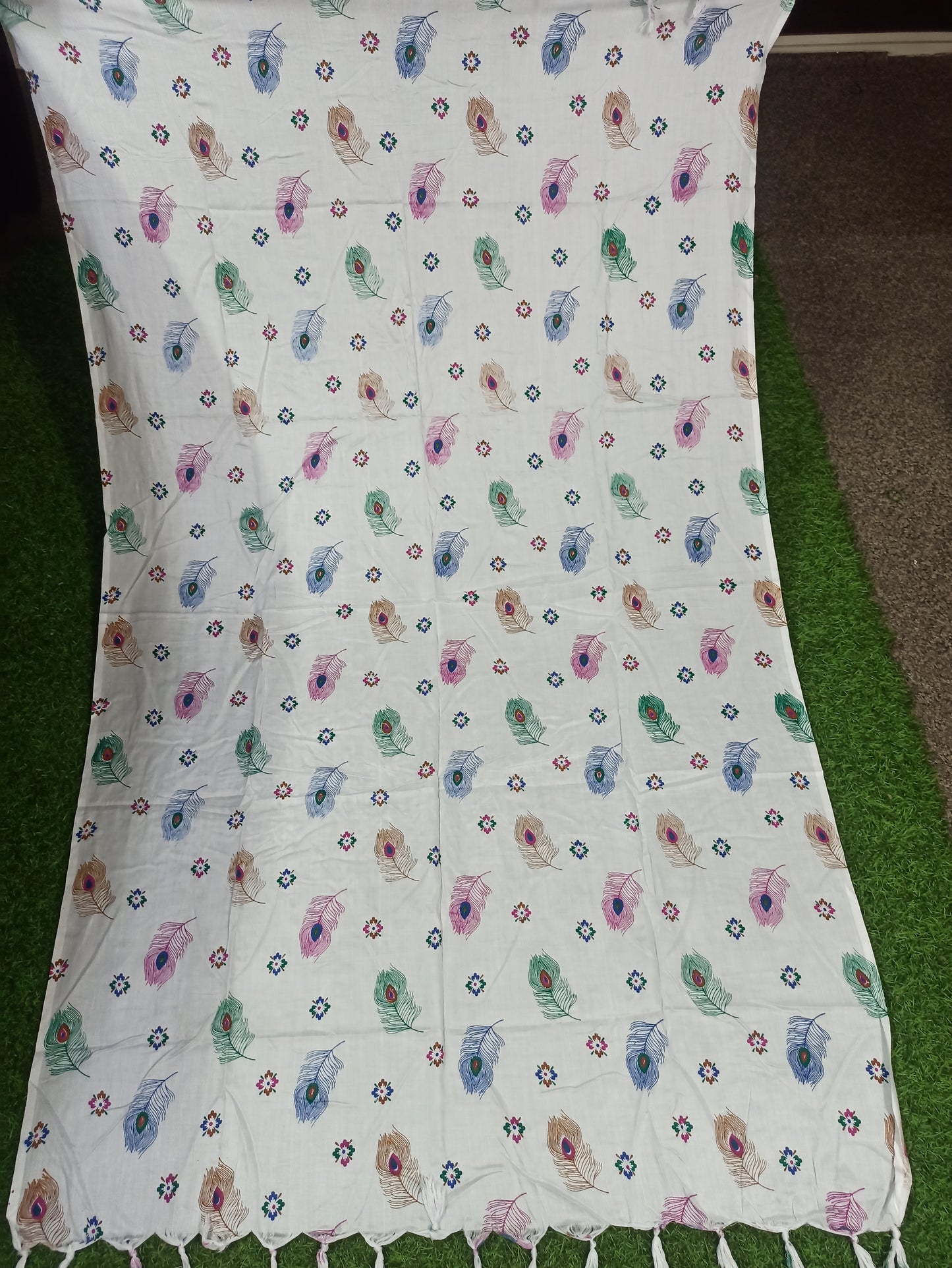 White Dupatta Feather