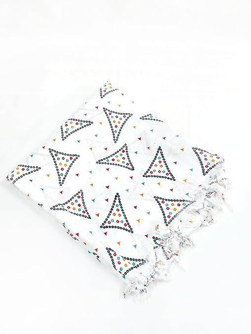 White Dupatta Triangle