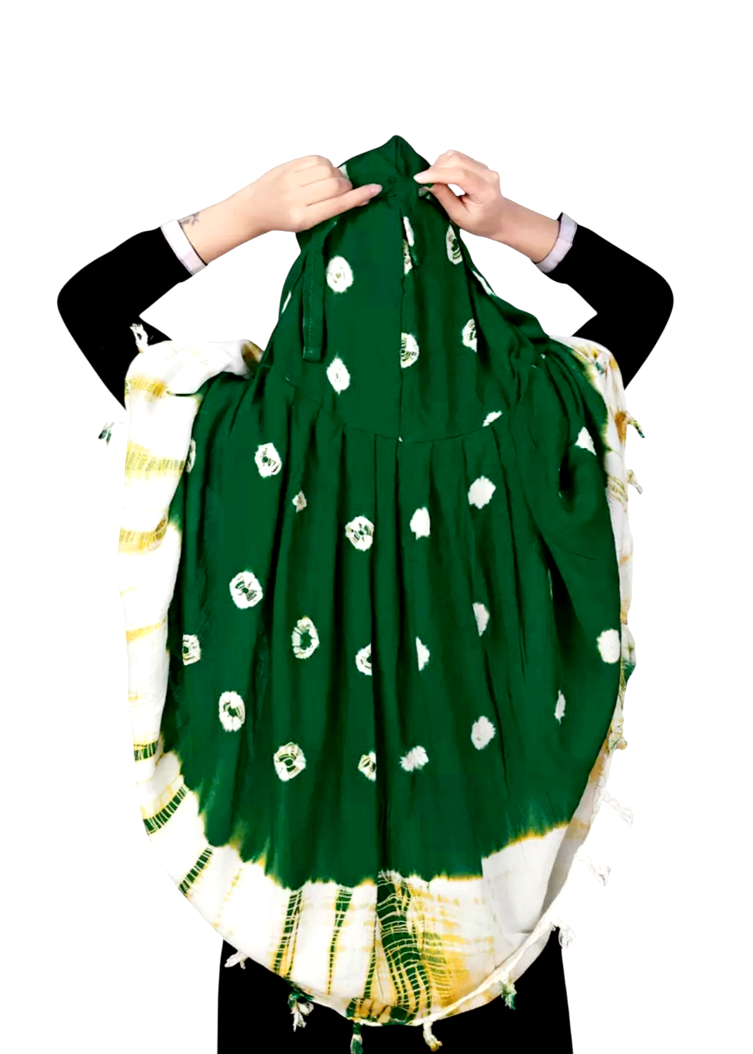 Elegant Green Bandhani Cotton Scarf with Tassel Edging – Soft & Stylish
