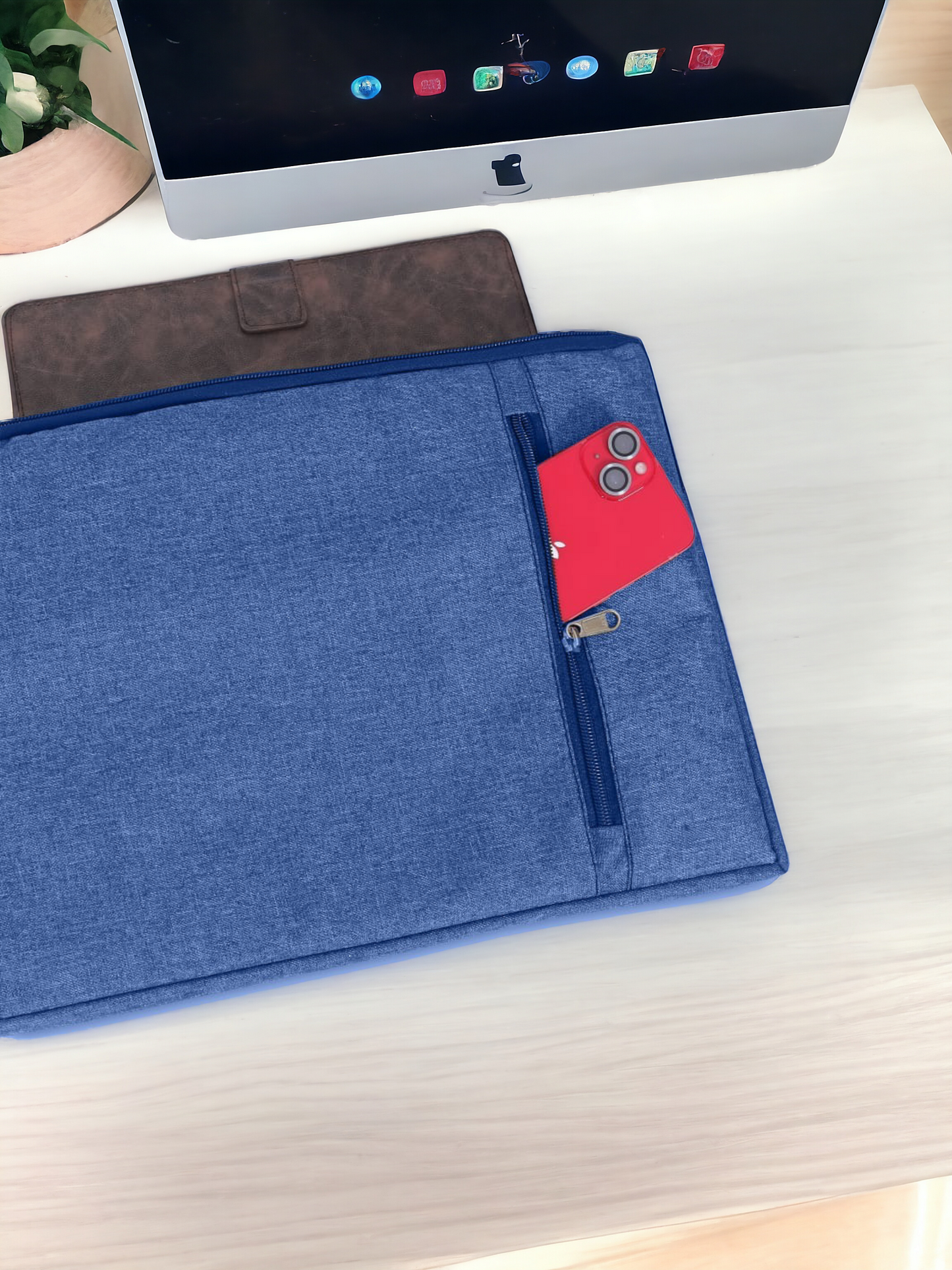 Laptop Sleeve with Pouch A