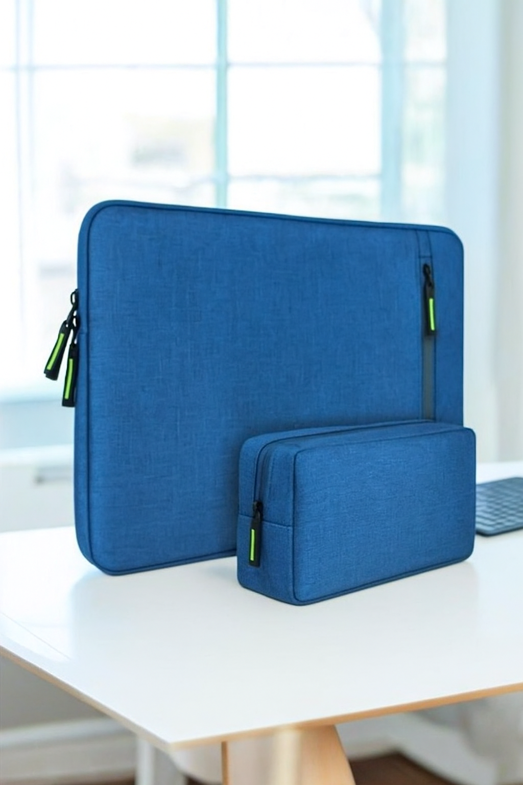 Laptop Sleeve with Pouch A