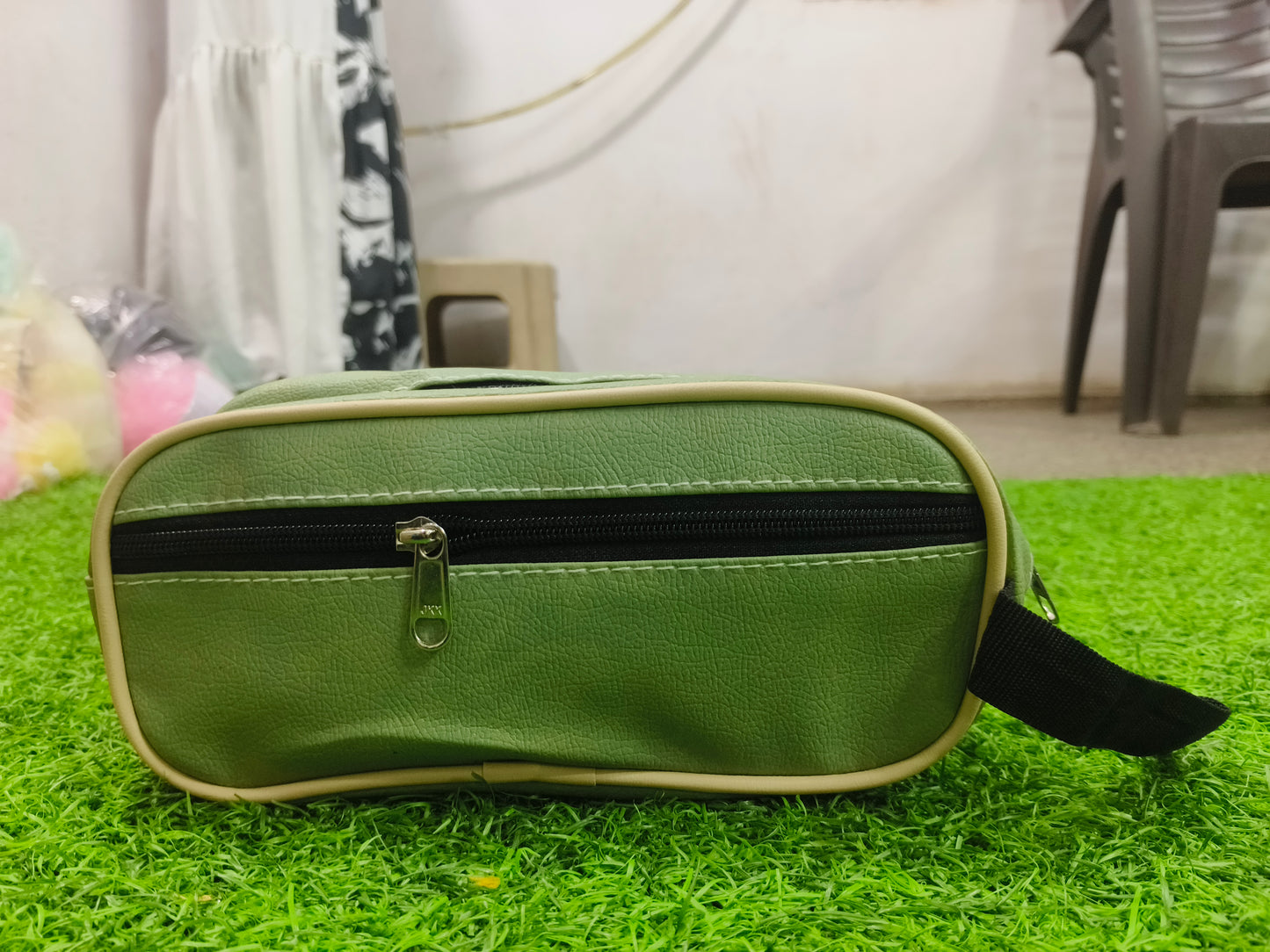 Light Pouch B