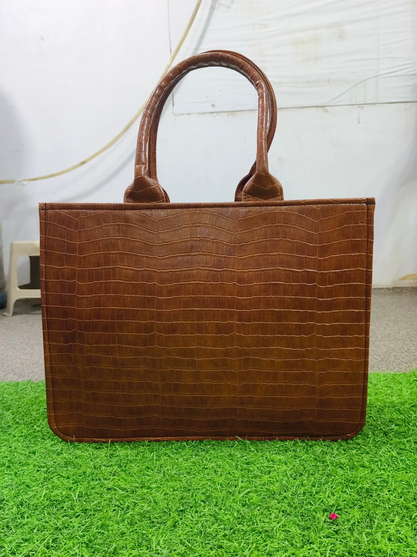 Croco Leather Bag (Brown)