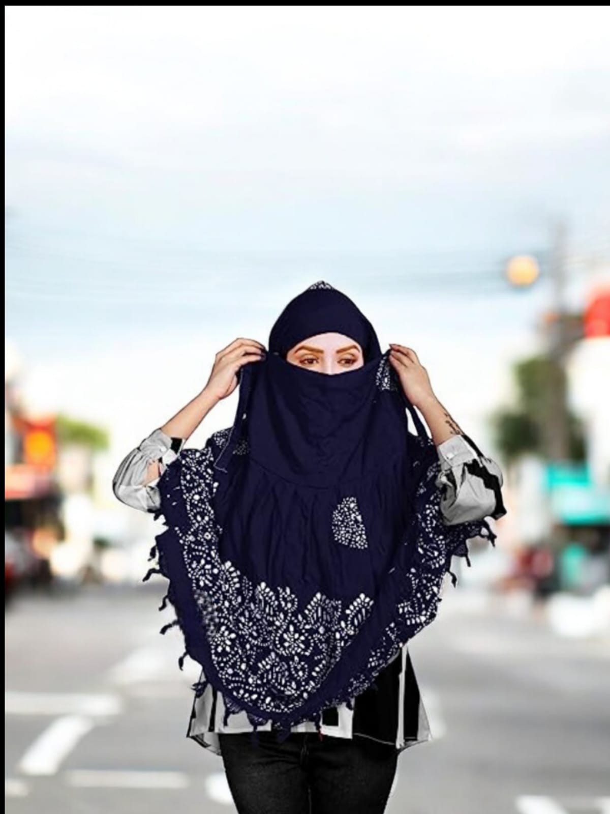 Wex Batik Scarf (Navy Blue)