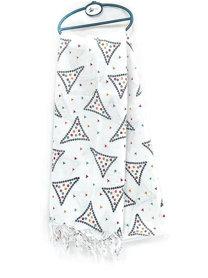 White Dupatta Triangle